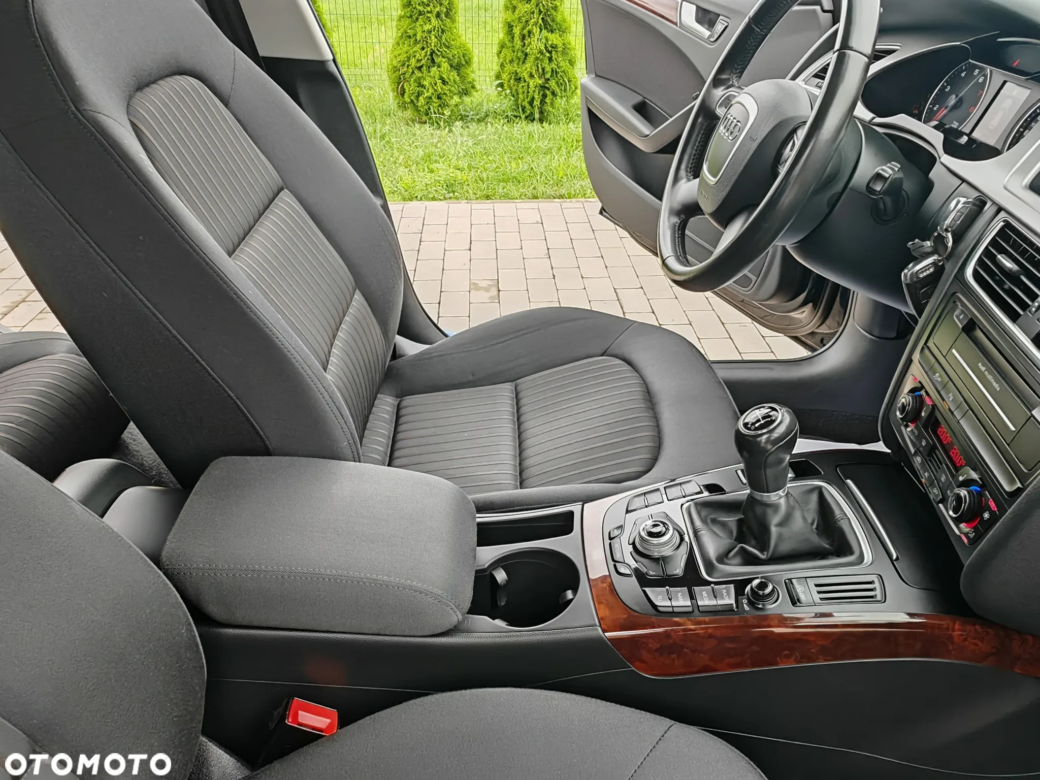 Audi A4 Avant 2.0 TFSI Attraction - 30