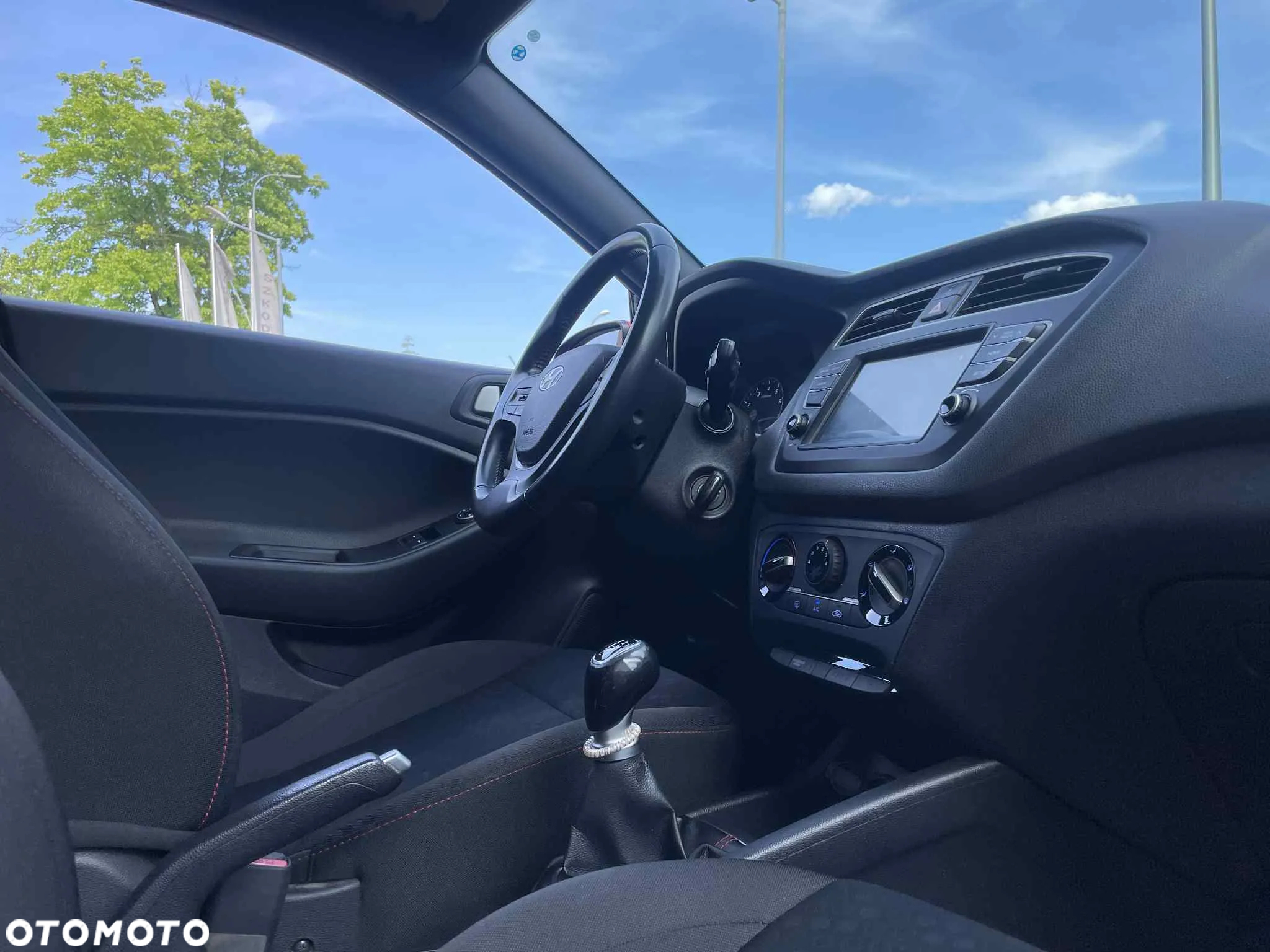 Hyundai i20 1.2 GO - 17