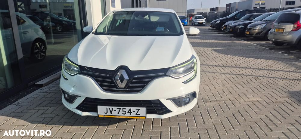 Renault Megane 1.2 TCe Intens - 3