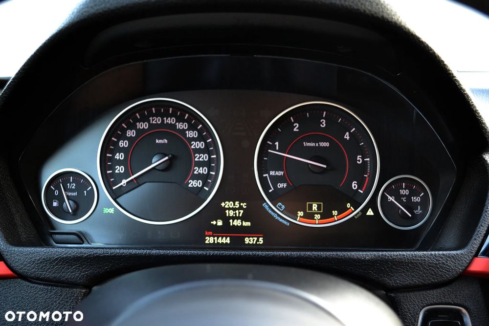BMW Seria 3 320d DPF Edition Sport - 16