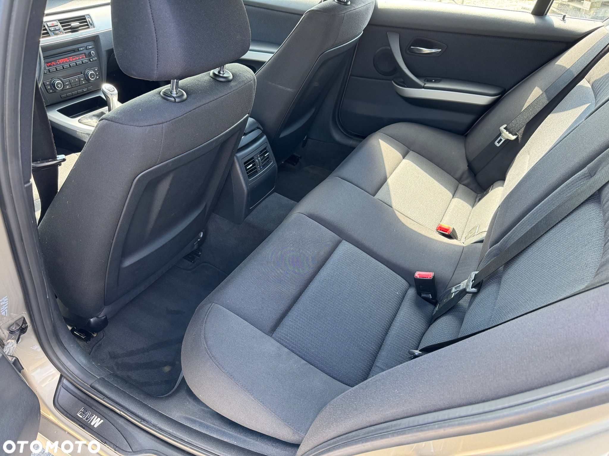 BMW Seria 3 318d DPF Touring Edition Exclusive - 21