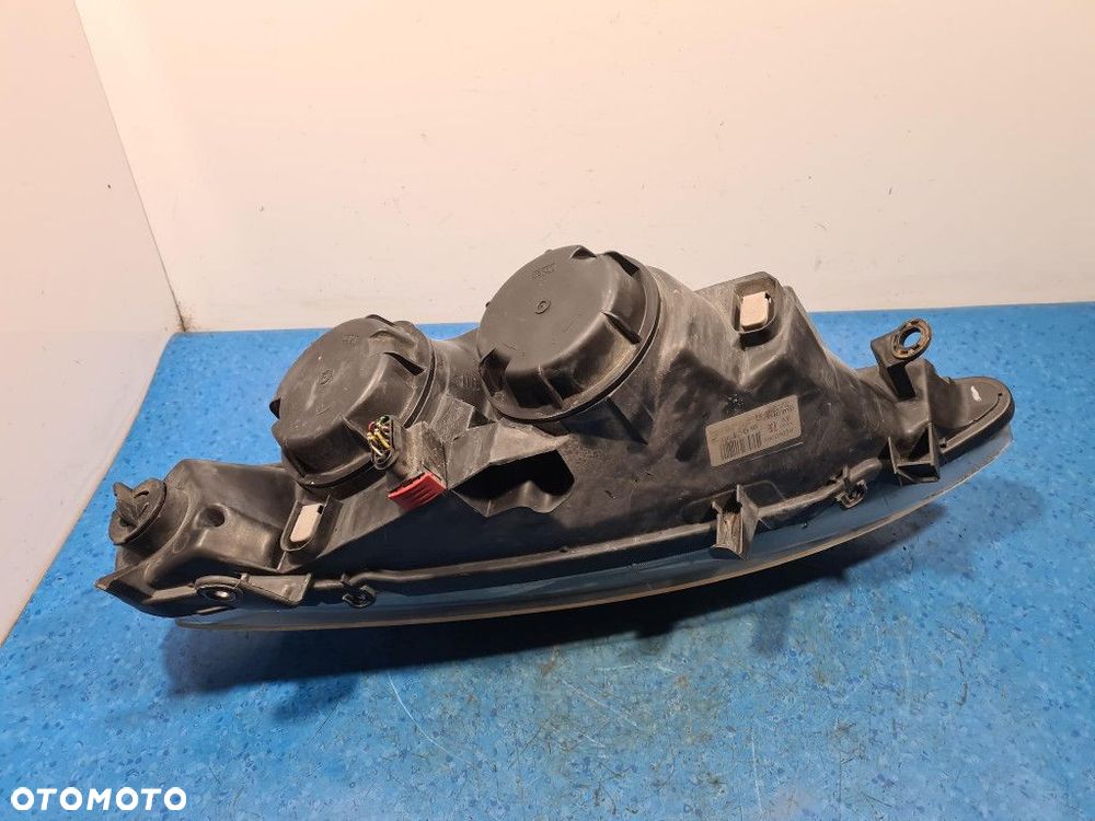 PEUGEOT 307 SW PREMIUM REFLEKTOR PRAWY - 9