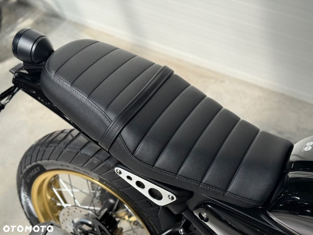 Yamaha XSR - 17