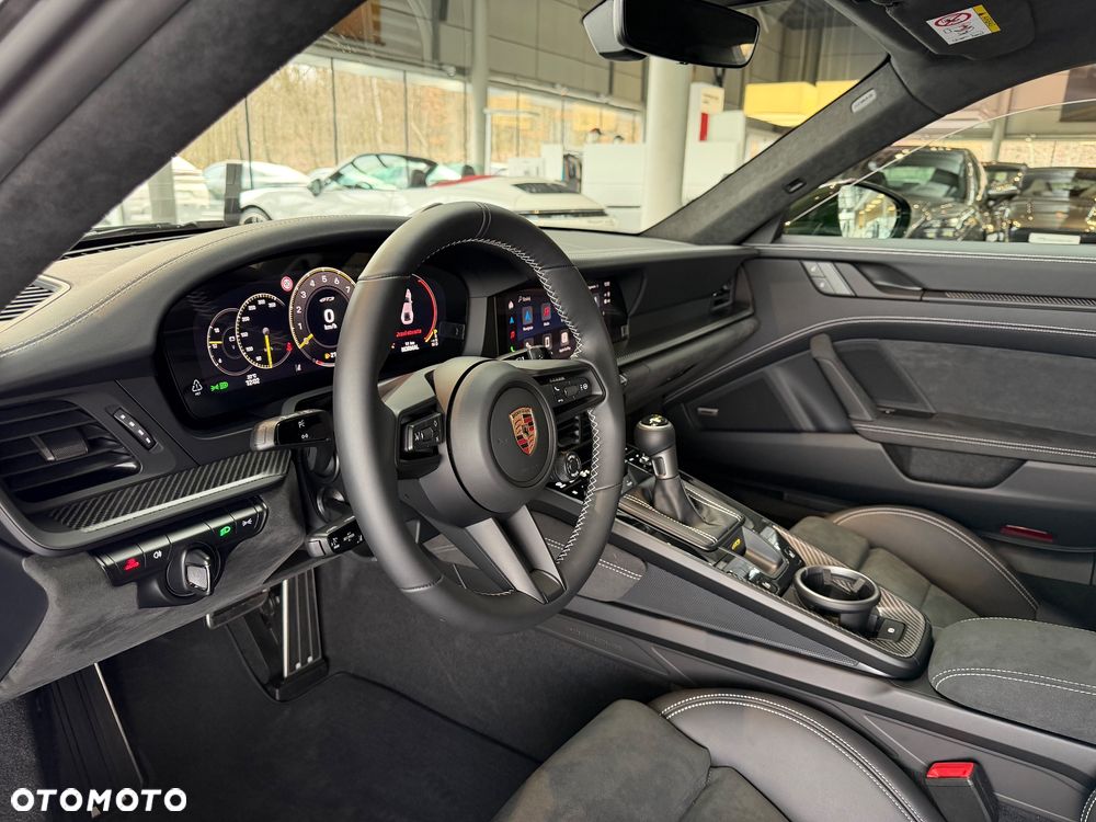 Porsche 911 GT3 - 24