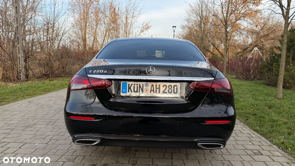 Mercedes-Benz Klasa E 220 d 9G-TRONIC - 37
