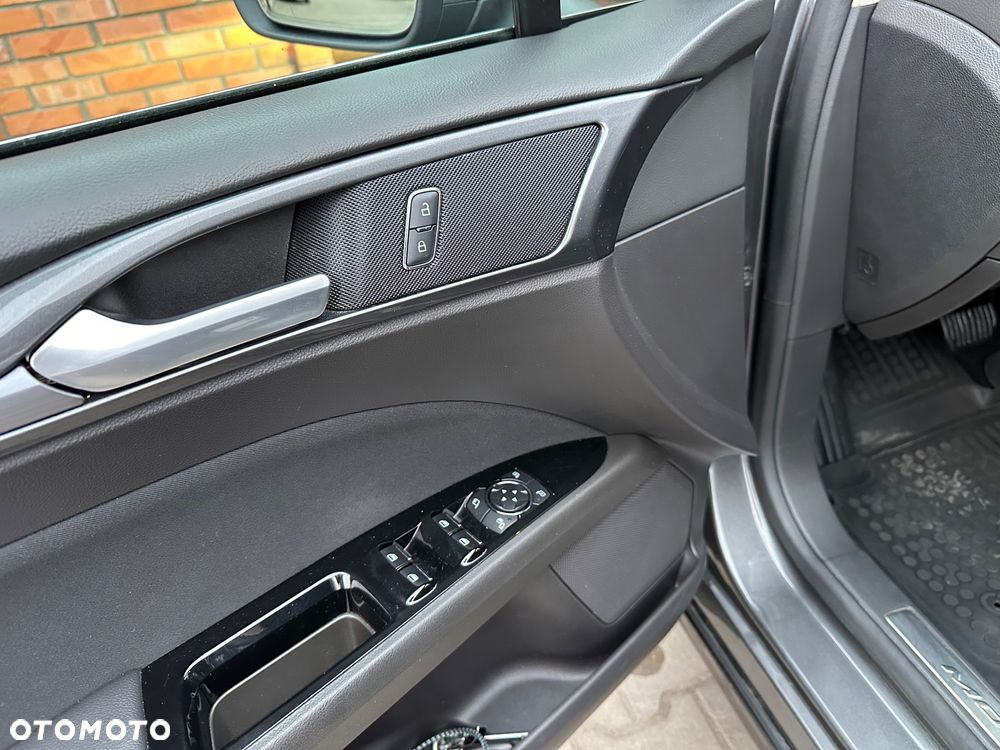 Ford Mondeo 2.0 EcoBlue Titanium - 10