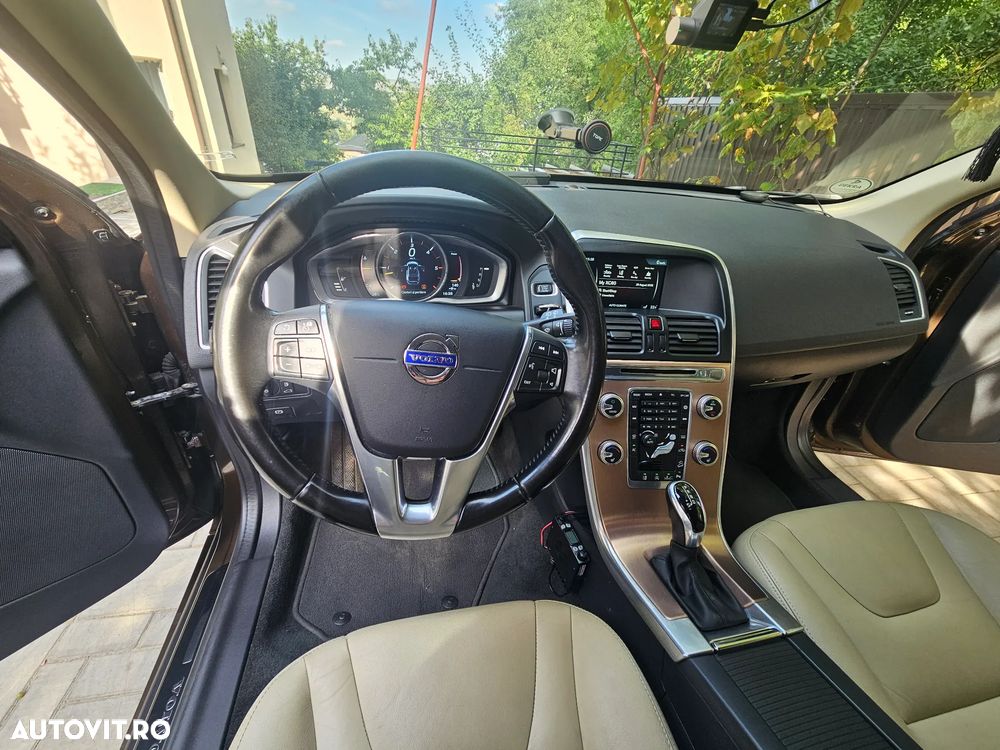 Volvo XC 60 D4AWD Kinetic - 3