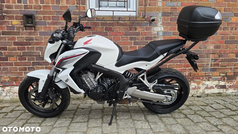 Honda CB - 1