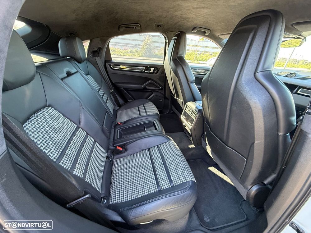 Porsche Cayenne Coupé - 19