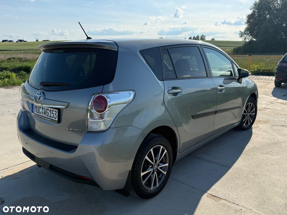 Toyota Verso 2.0 D-4D 5-Sitzer Executive - 5