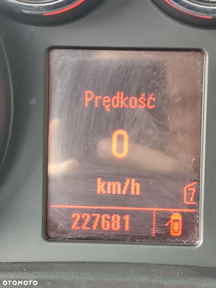 Opel Astra 1.6 Turbo Edition Sport - 11