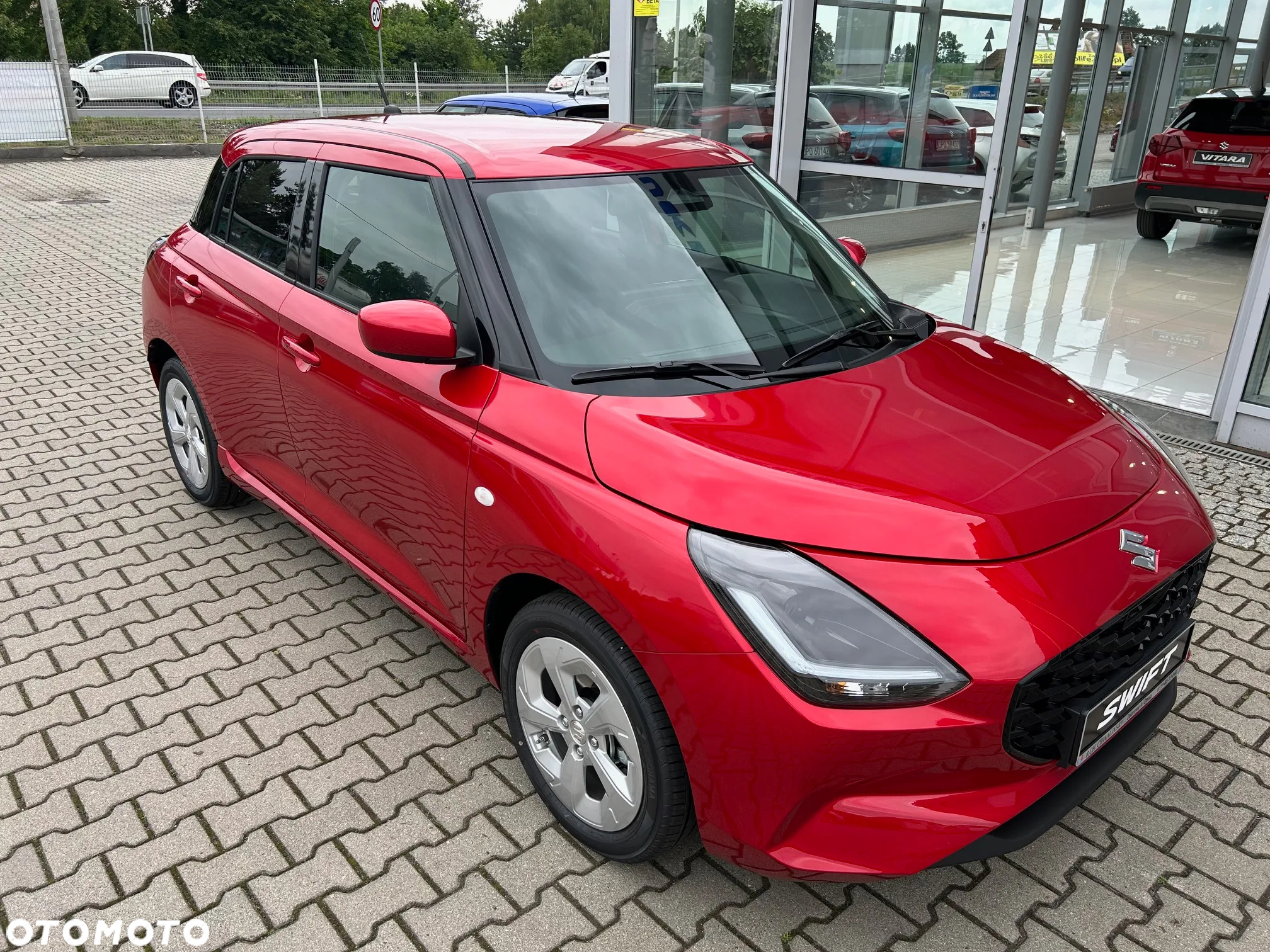 Suzuki Swift 1.2 Dualjet SHVS Premium Plus CVT - 12