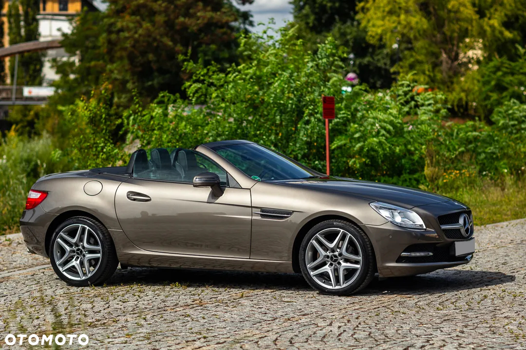 Mercedes-Benz SLK 200 (BlueEFFICIENCY) - 13