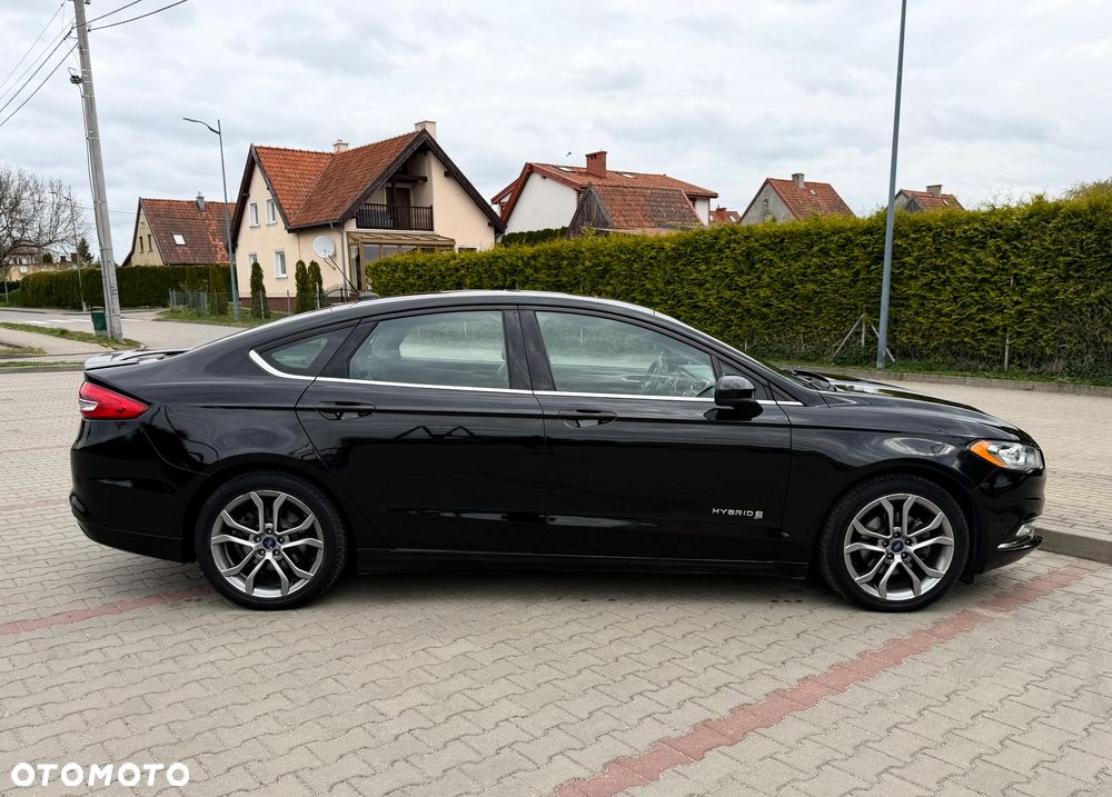 Ford Fusion - 15