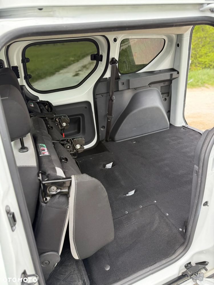 Dacia Dokker SCe 100 Stepway - 13
