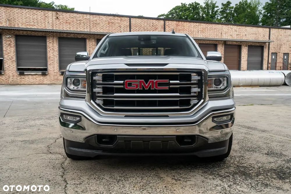 GMC Sierra - 10