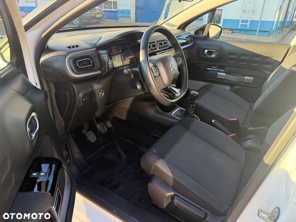 Citroën C3 1.2 PureTech Shine S&S - 12