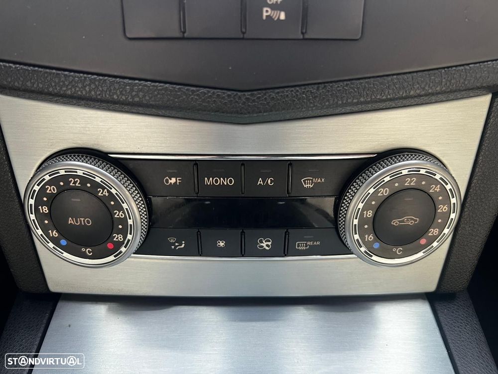 Mercedes-Benz C 220 CDi Avantgarde BlueEfficiency - 32