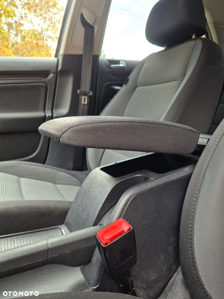 Volkswagen Jetta 1.6 TDI DPF Comfortline - 17
