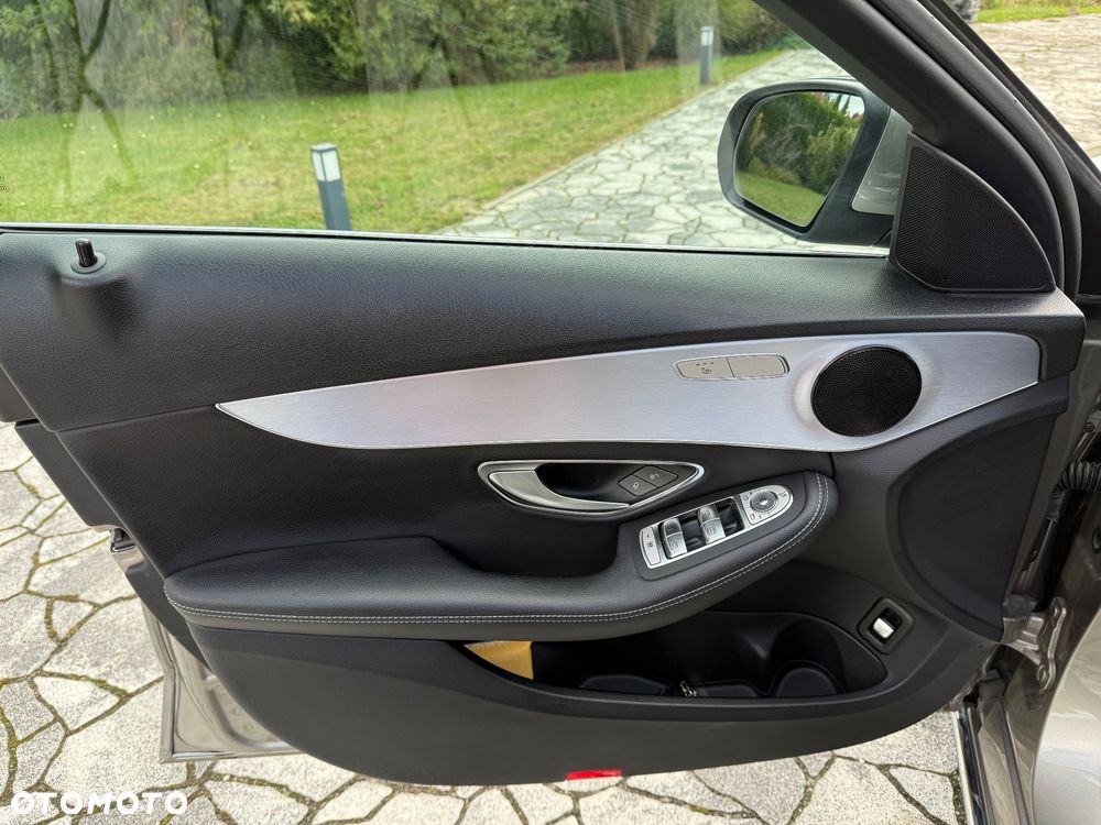 Mercedes-Benz Klasa C - 23