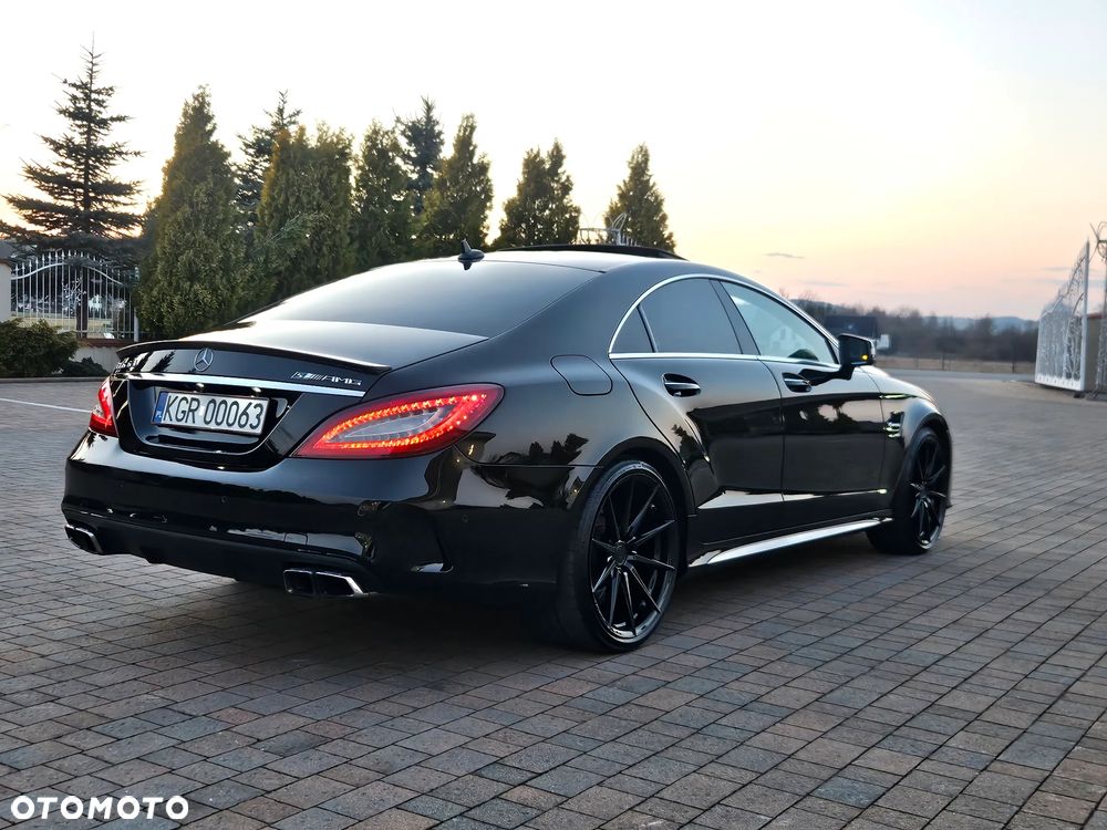 Mercedes-Benz CLS - 15