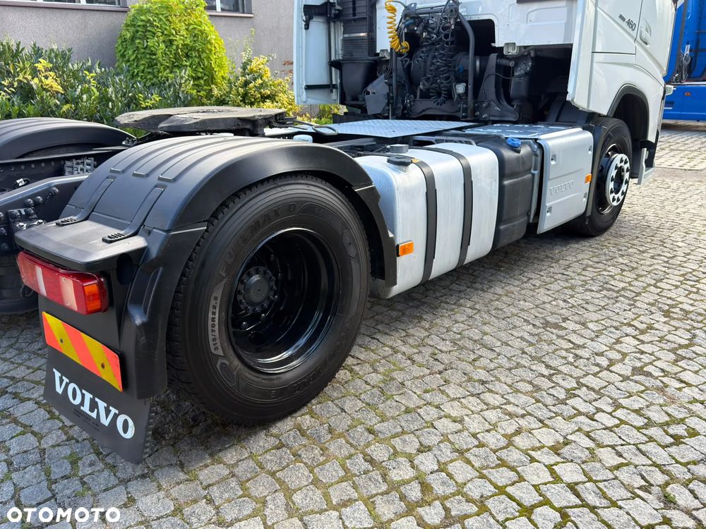 Volvo FH GLOBETROTTER - 13