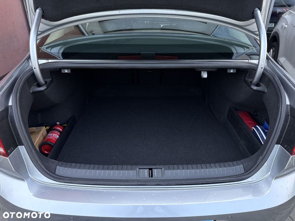 Volkswagen Passat 1.8 TSI BMT Comfortline DSG - 34