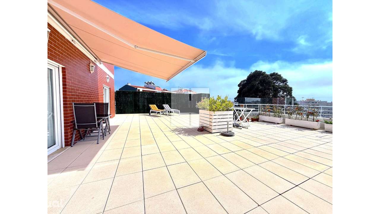 Penthouse T-3 na Quinta Stª Maria - Grande imagem: 3/46