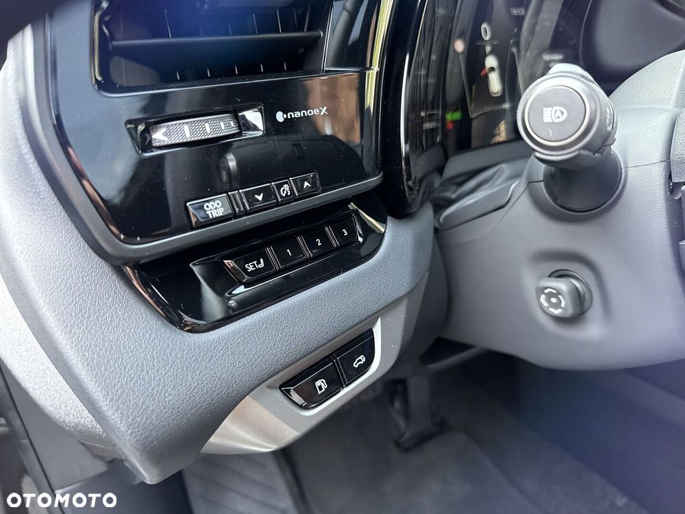 Lexus RX 450h+ F Sport Design - 25