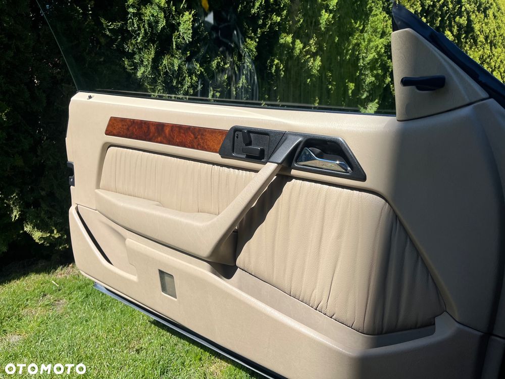 Mercedes-Benz W124 (1984-1993) - 12