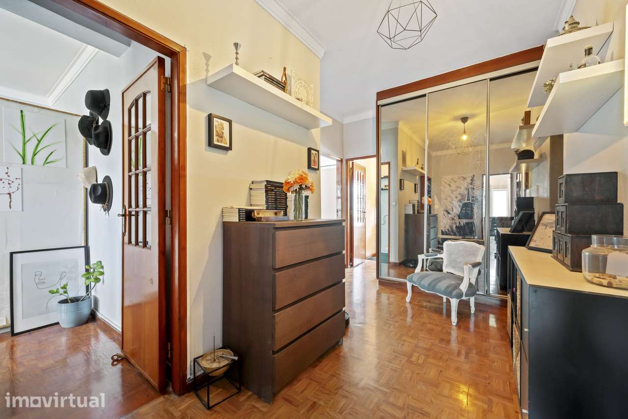 Apartamento T3 Transformado em T2 com Vista Panorâmica - Grande imagem: 5/25