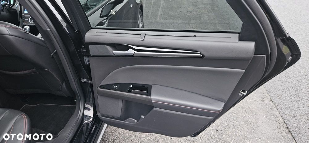 Ford Mondeo 2.0 Start-Stopp CVT - 28