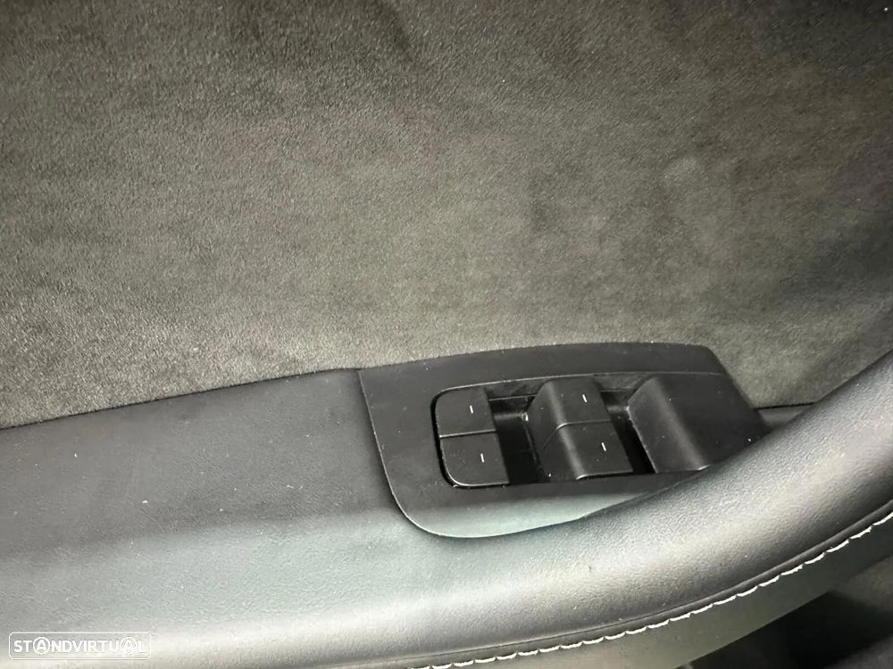 Tesla Model 3 Standard RWD Plus - 35