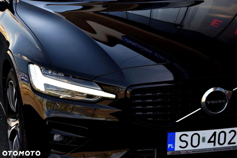Volvo V60 B4 D R-Design - 10
