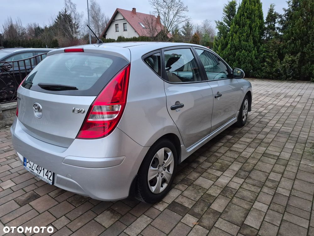 Hyundai i30 1.4 Base - 6