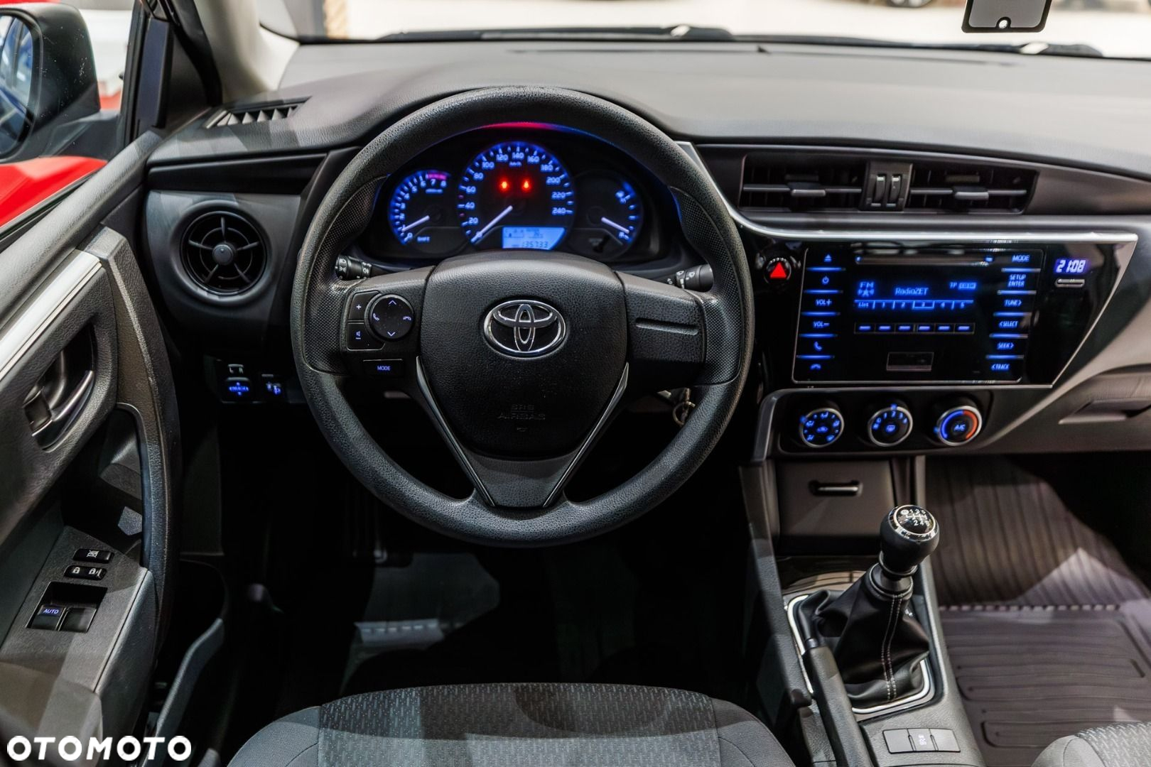 Toyota Corolla - 22