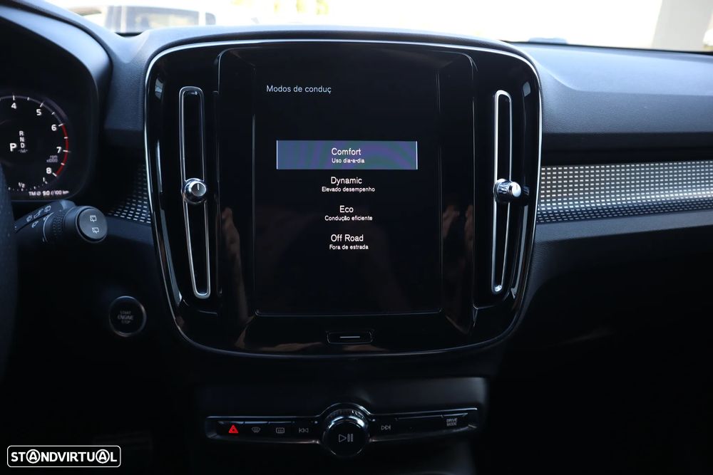 Volvo XC 40 1.5 T2 R-Design Geartronic - 19