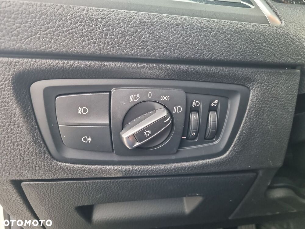 BMW Seria 1 118i - 24