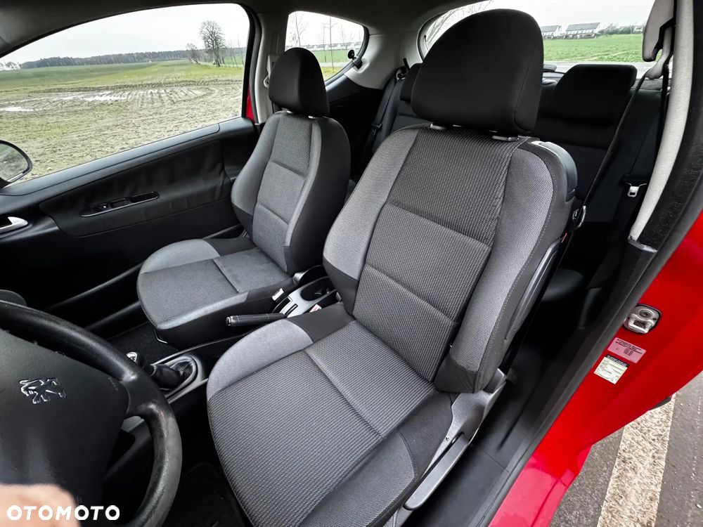 Peugeot 207 1.4 Trendy - 12