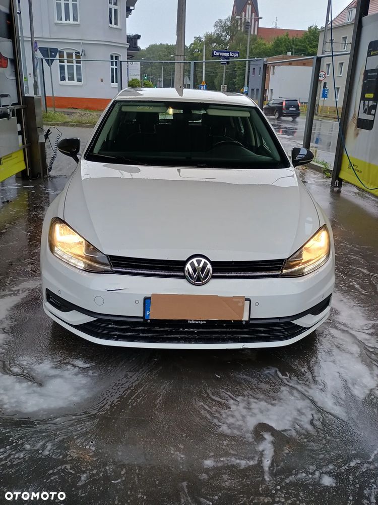 Volkswagen Golf 1.0 TSI - 9