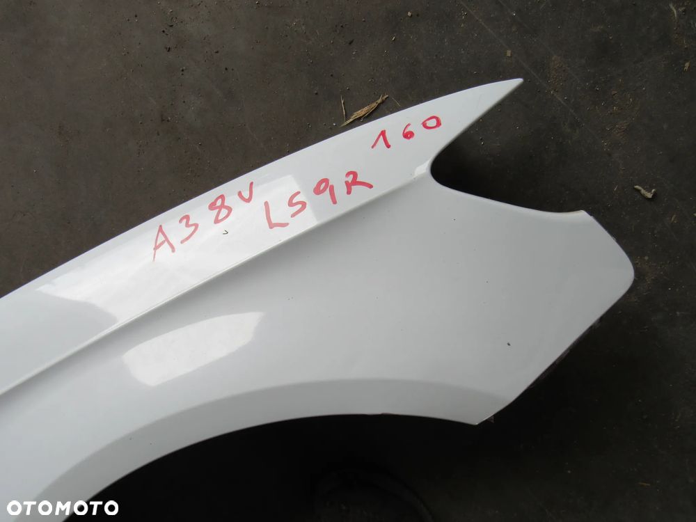audi a3 8v hb ls9r przedni lewy błotnik - 2