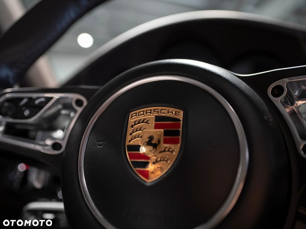 Porsche 911 - 37