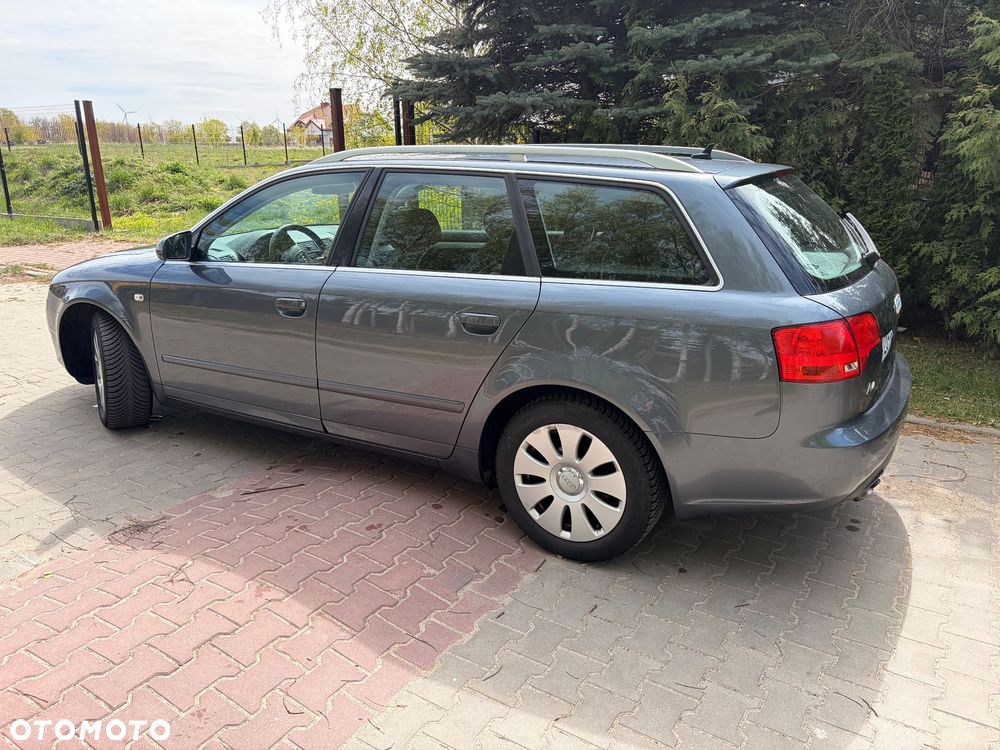 Audi A4 Avant 2.0 TDI DPF - 12
