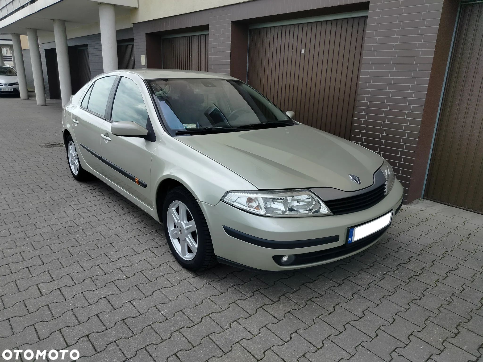 Renault Laguna - 1