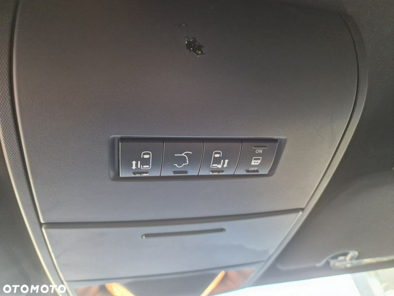 Dodge Grand Caravan - 22