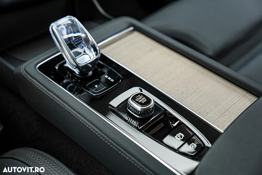 Volvo XC 90 B5 B AWD Plus Bright - 39