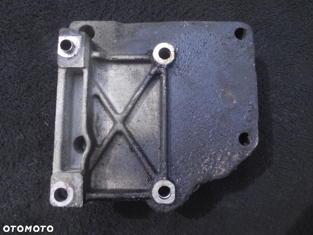 CITROEN PEUGEOT 1.6 16V NFU ŁAPA WSPORNIK MOCOWANIE UCHWYT KOMPRESORA KLIMATYZACJI SPRĘŻARKI 963 - 2