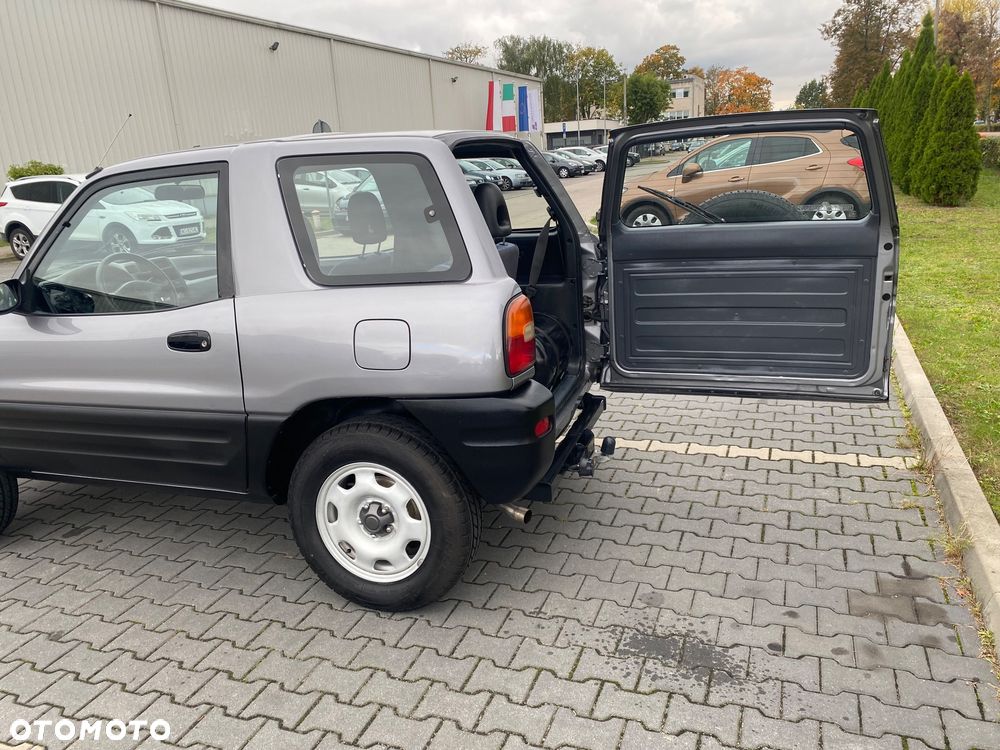 Toyota RAV4 - 12
