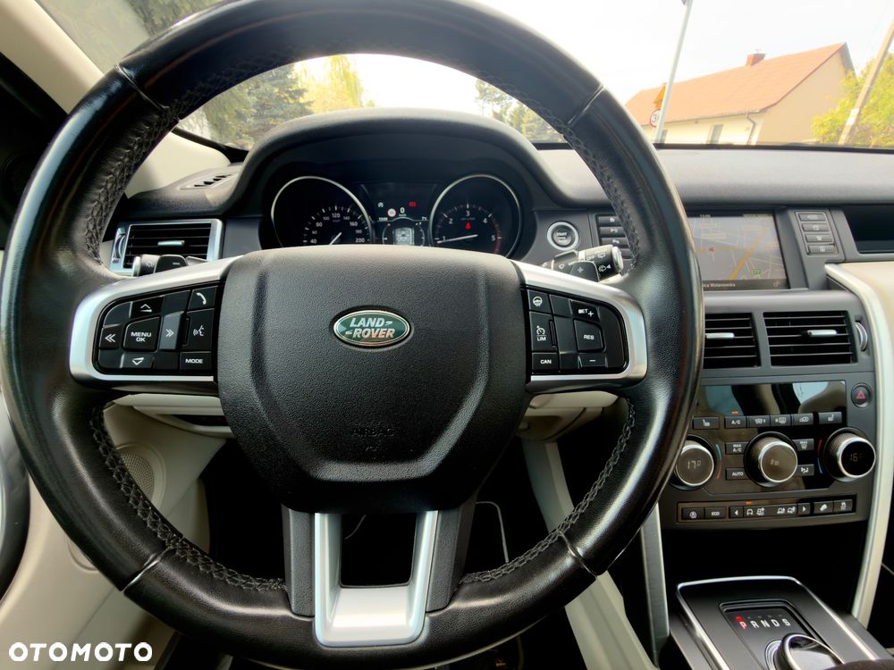 Land Rover Discovery Sport TD4 HSE - 32
