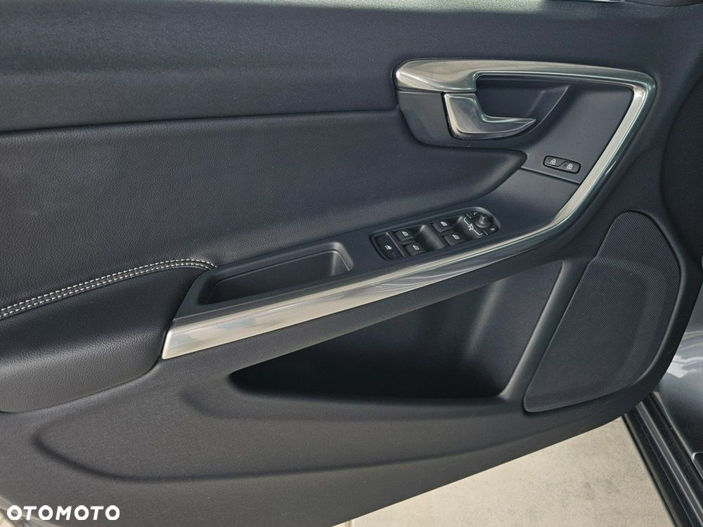 Volvo S60 - 12